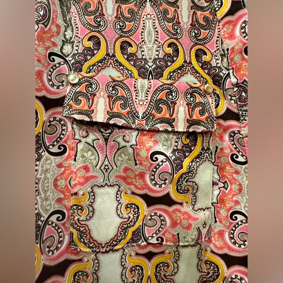 Charter Club pink paisley gold detail button up blouse size S - Picture 4 of 6
